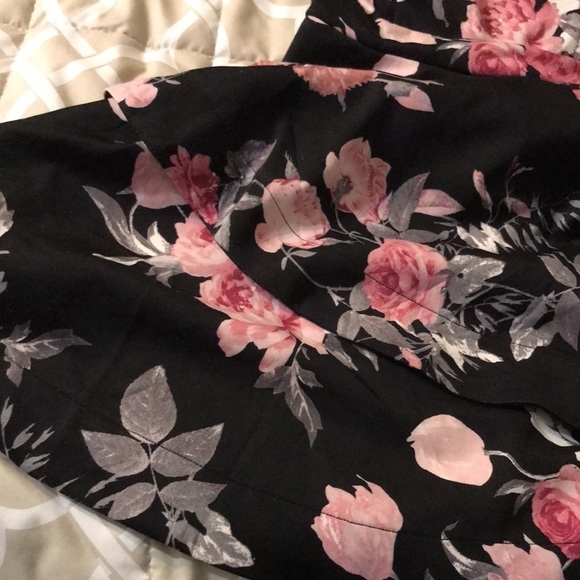 SPEECHLESS Juniors Black Spaghetti Strap Dress - Picture 5 of 9